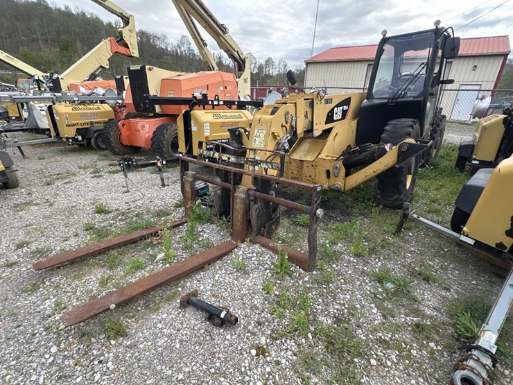 2012-caterpillar-th514-image-1