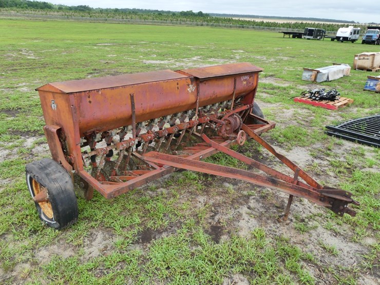 massey-ferguson-10-image-2