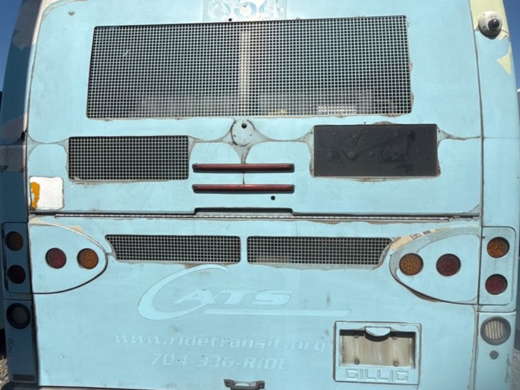 2012-gillig-low-floor-image-12