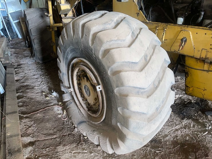 #5557-•-hough-120-payloader-image-96