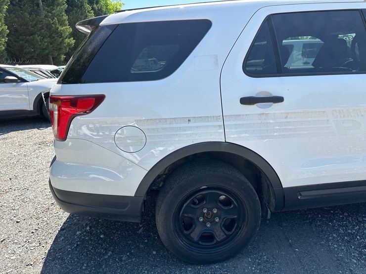 2019-ford-explorer-image-7