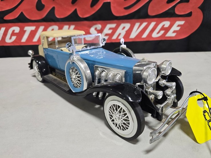 #82-•-mccormick-duesenberg-model-j-decanter-image-8