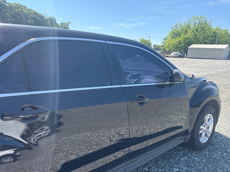 2017-chevrolet-equinox-image-21