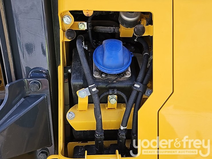 2023-komatsu-d51ex-24-image-25