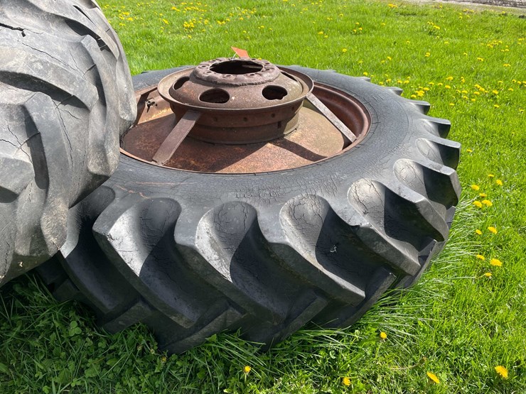 #5587-•-(2)-tractor-tires-image-8