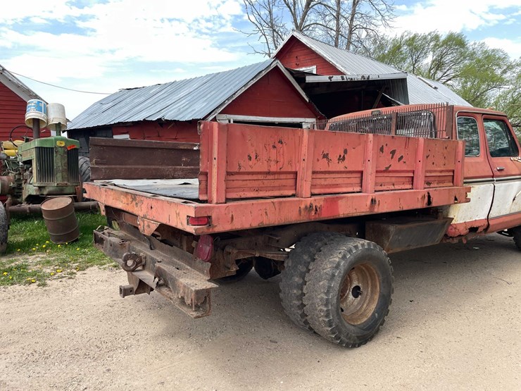 #5571-•-1979-ford-dually-with-modified-cab-image-55