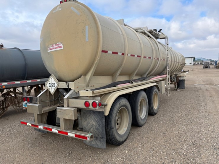 2012-tremcar-crude-oil-trailer-image-5
