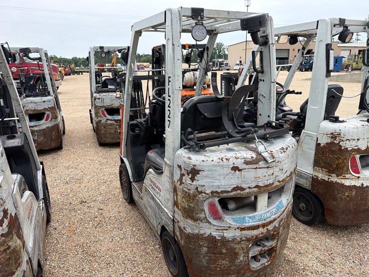 #16270-•-2015-nissan-cf50lp-forklift-image-4