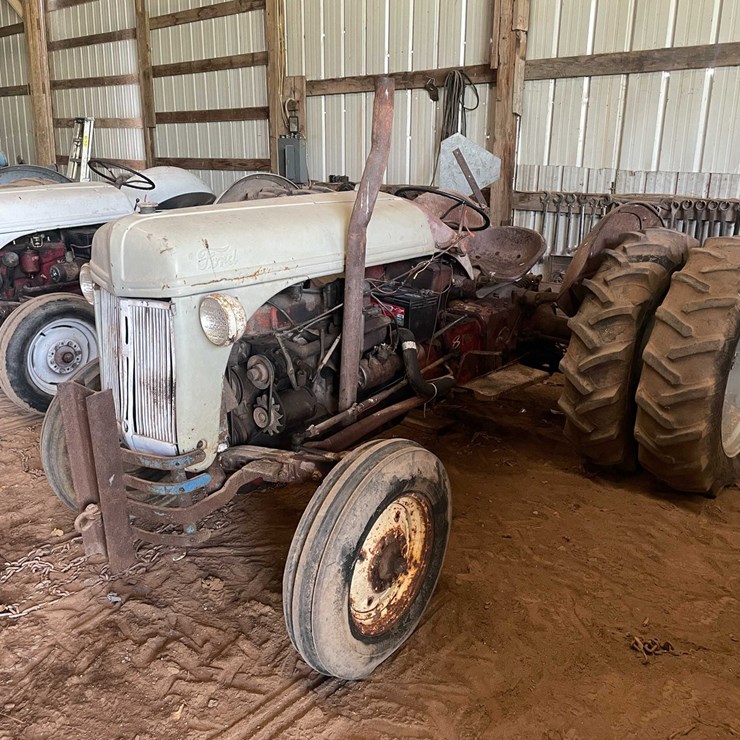 FORD TRACTOR