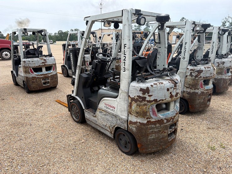#16262-•-2015-nissan-cf50lp-forklift-image-5