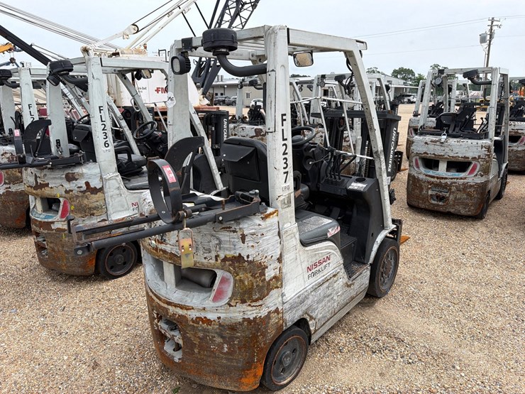 #16275-•-2015-nissan-cf50-forklift-image-3
