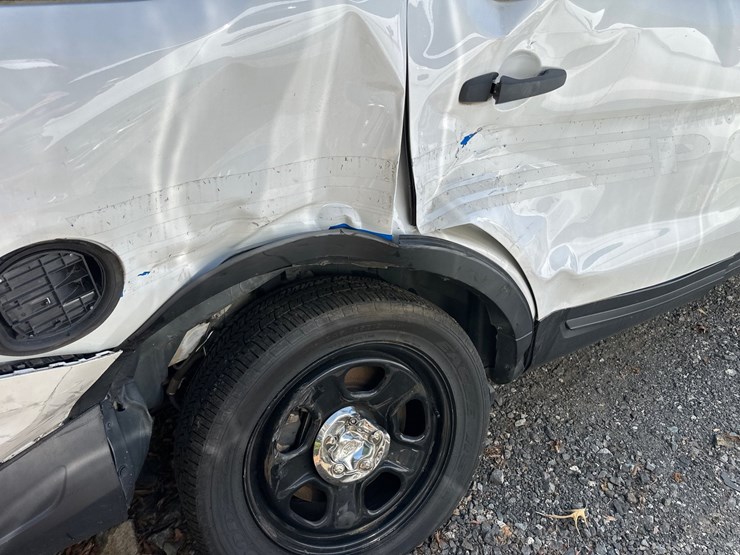 2019-ford-explorer-image-8