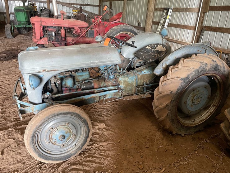 ford-tractor-image-8