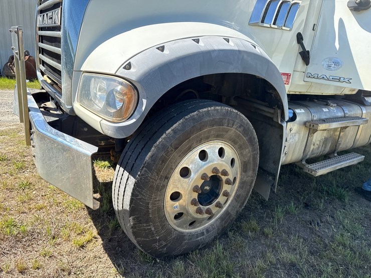 #1-•-2012-mack-roll-off-truck-image-11
