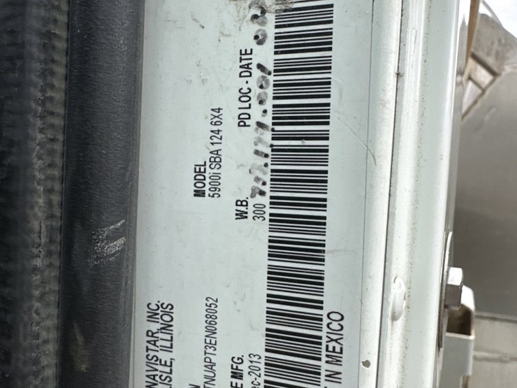 2014-international-paystar-5900i-image-9