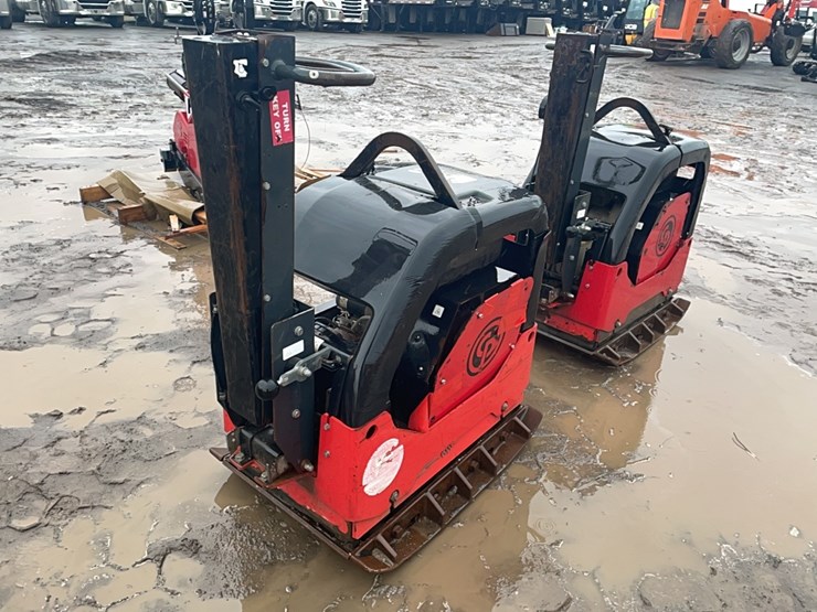 2017-atlas-copco-mv500-reversible-plate-compactor-support-equipment-sn:bgf106116-image-3