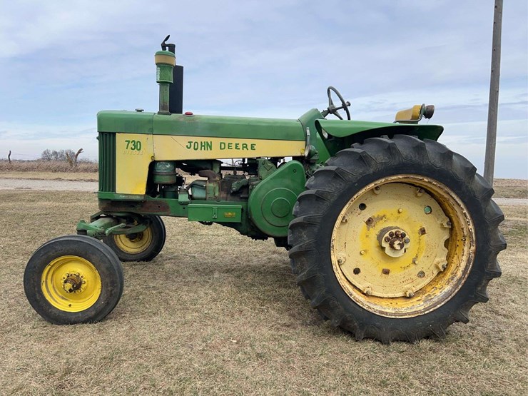 john-deere-730-image-2