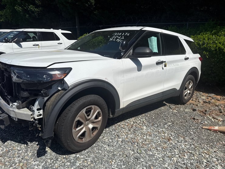 2022-ford-explorer-image-4