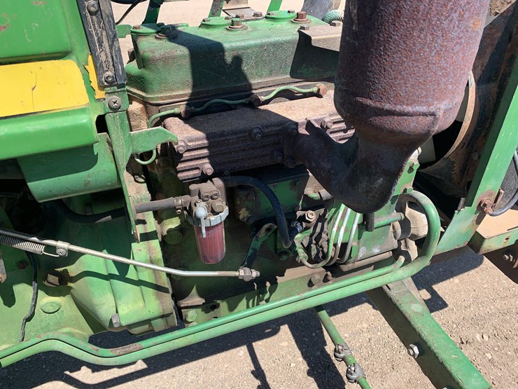 john-deere-850-image-24