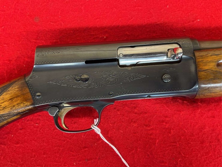 browning-arms-company-twenty-gauge-semi-automatic-shotgun-image-9