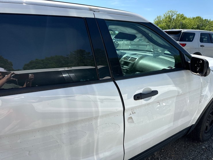 2019-ford-explorer-image-9