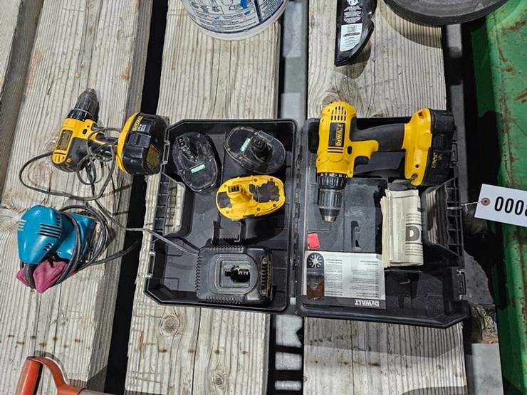 #82-•-assorted-power-tools-image-2