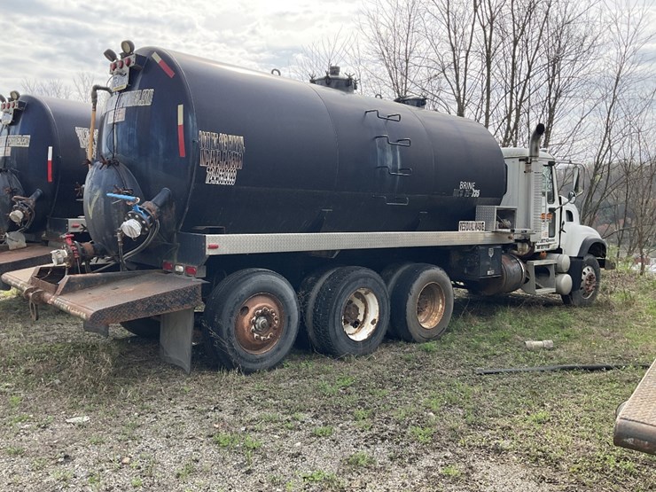 2006-mack-cv713-image-4