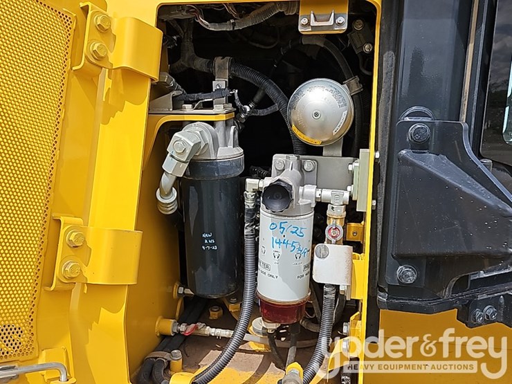 2023-komatsu-d51ex-24-image-18