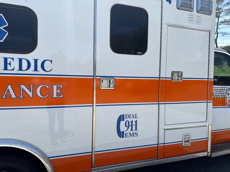 #9-•-2017-chevrolet-ambulance-4500-image-31