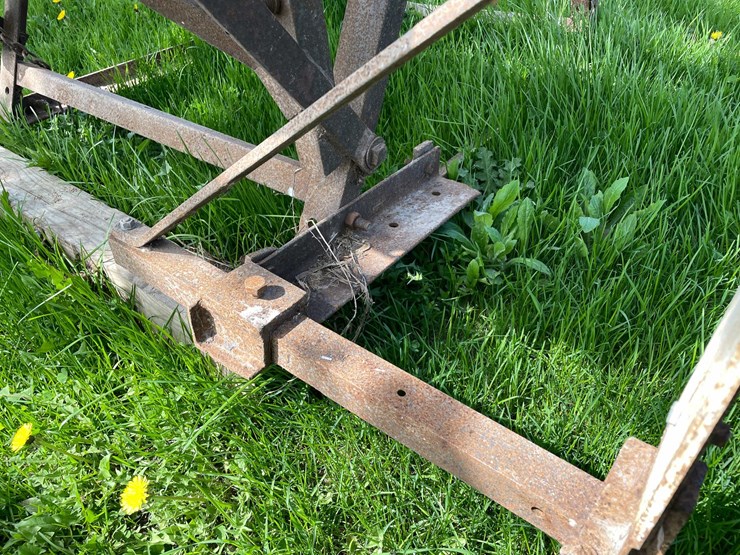 #5620-•-tilt-table-belt-driven-36"-saw-image-16