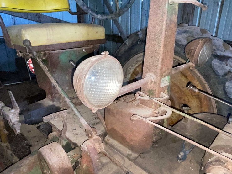 john-deere-b-image-22
