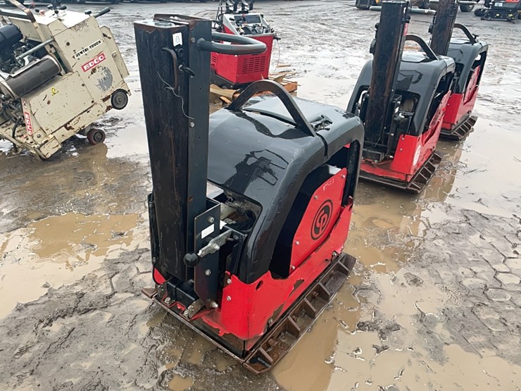 2017-atlas-copco-mv500-reversible-plate-compactor-support-equipment-sn:bgf120410-image-3