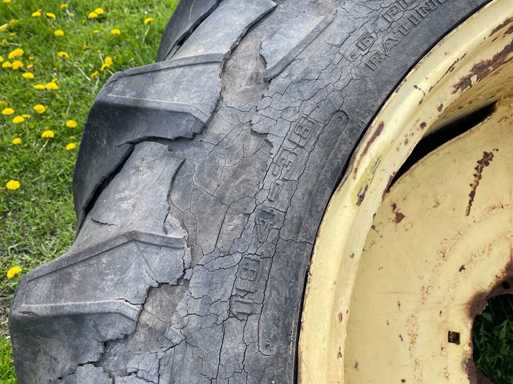 #5587-•-(2)-tractor-tires-image-4