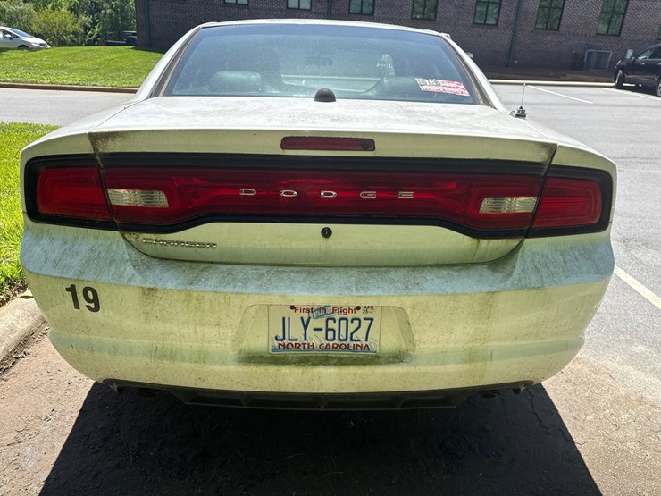 #7-•-2014-dodge-charger-image-6