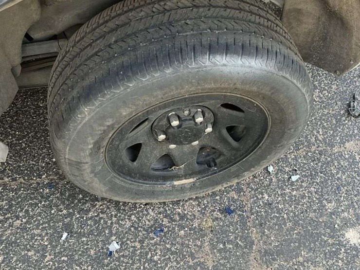 2019-chevrolet-tahoe-image-9