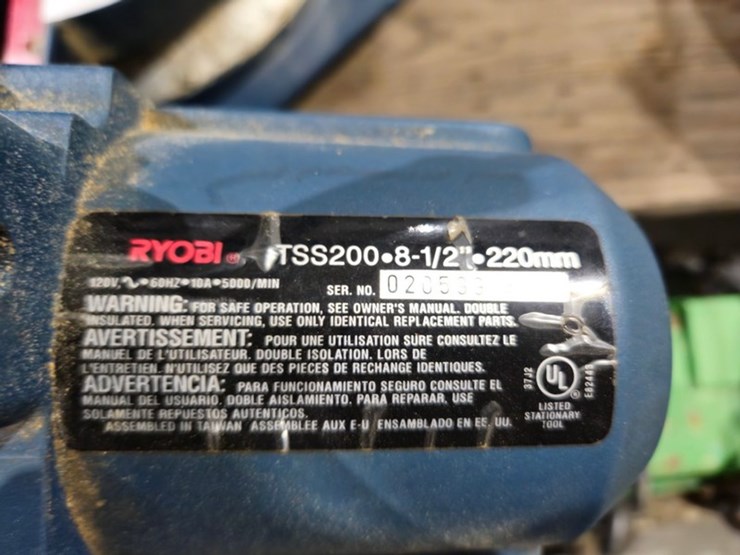 #16-•-ryobi-tss200-8-1/2"-sliding-miter-saw-image-6