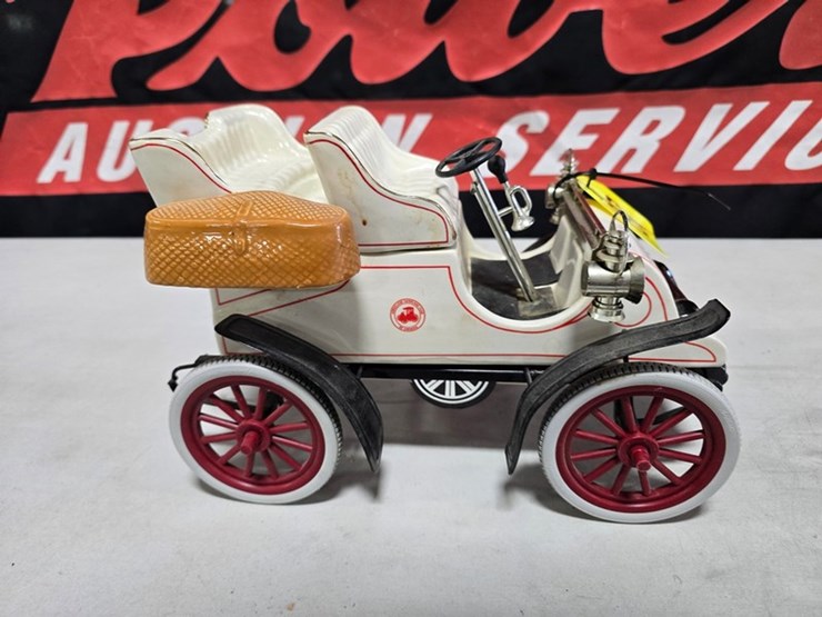 #87-•-mccormick-1903-cadillac-decanter-image-8