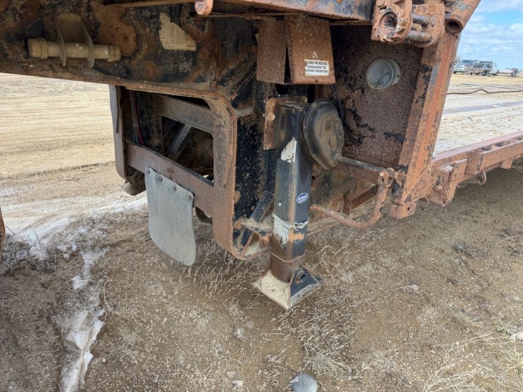 2010-.-triaxle-lowboy-image-2