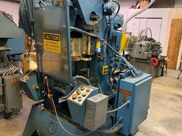 v&o-super-15-ton-vertical-stamping-press-image-1