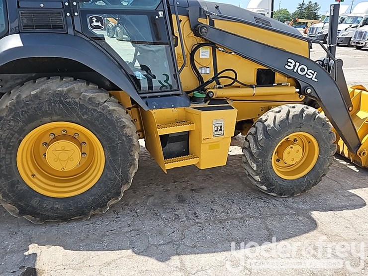 2018-deere-310sl-image-21