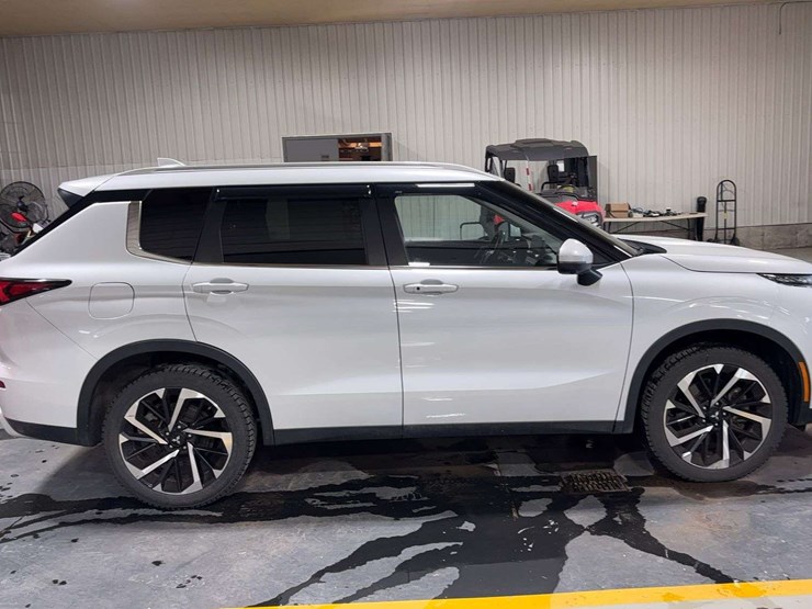 2024-mitsubishi-outlander-image-6