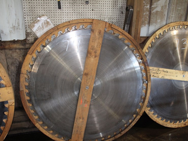 56"-circle-saw-image-2
