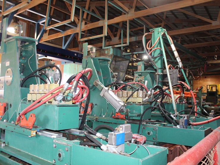filer-&-stowell-48"-3-head-block-lp-right-hand-carriage-w/-on-board-turner-w/-trackway-w/-pantgraph-image-6