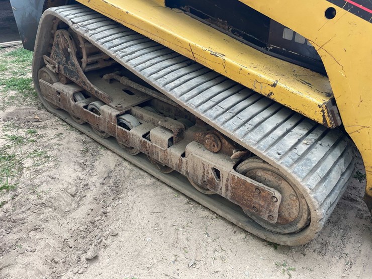 #5559-•-asv-rc85-skid-loader-image-10