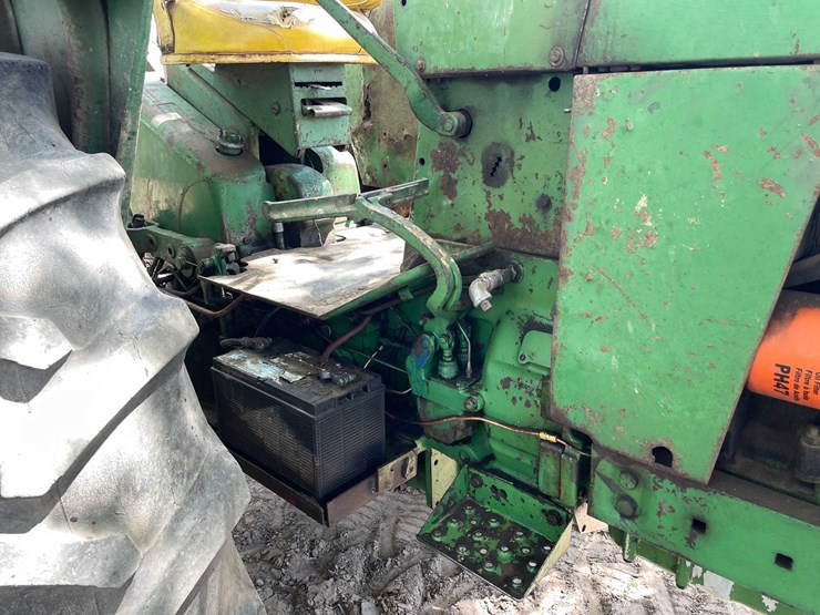 john-deere-4020-image-21
