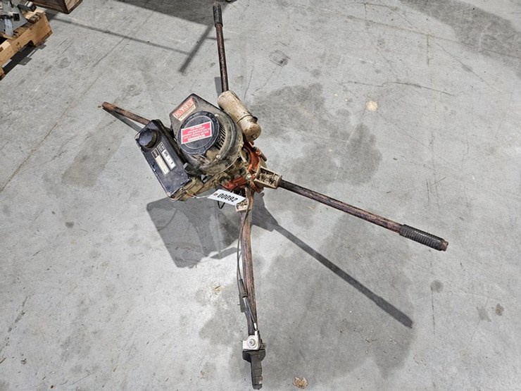#92-•-2-person-gas-powered-post-hole-digger-image-3