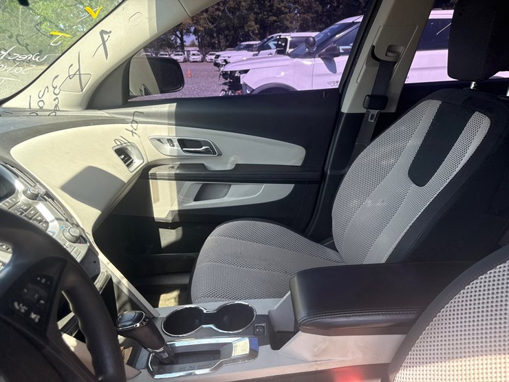 2017-chevrolet-equinox-image-29