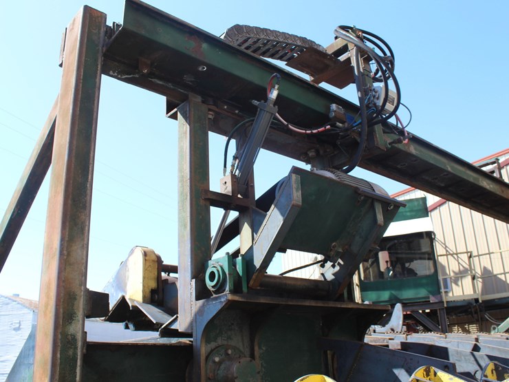 c&l-42"-rosser-head-debarker-w/-50hp-motor-w/6'x8'-stand-a-lone-control-cab-w/-catwalk-&-steps-w/-controls-w/-heavy-duty-motors-on-bull-wheels-image-14