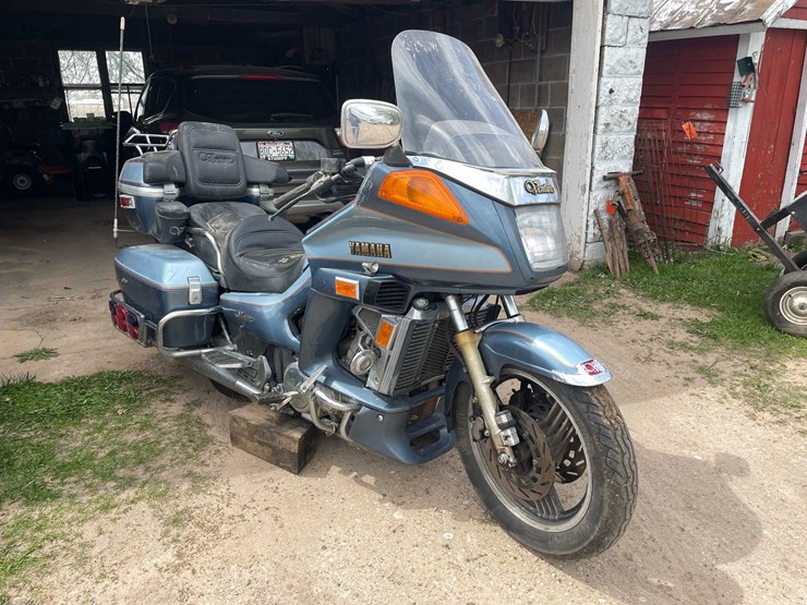 #5573-•-1987-yamaha-venture-motorcycle-image-3