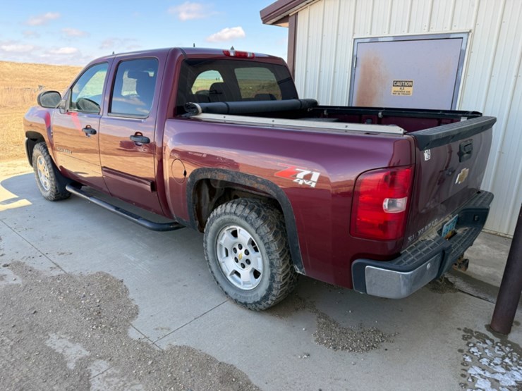 2013-chevrolet-1500-image-4